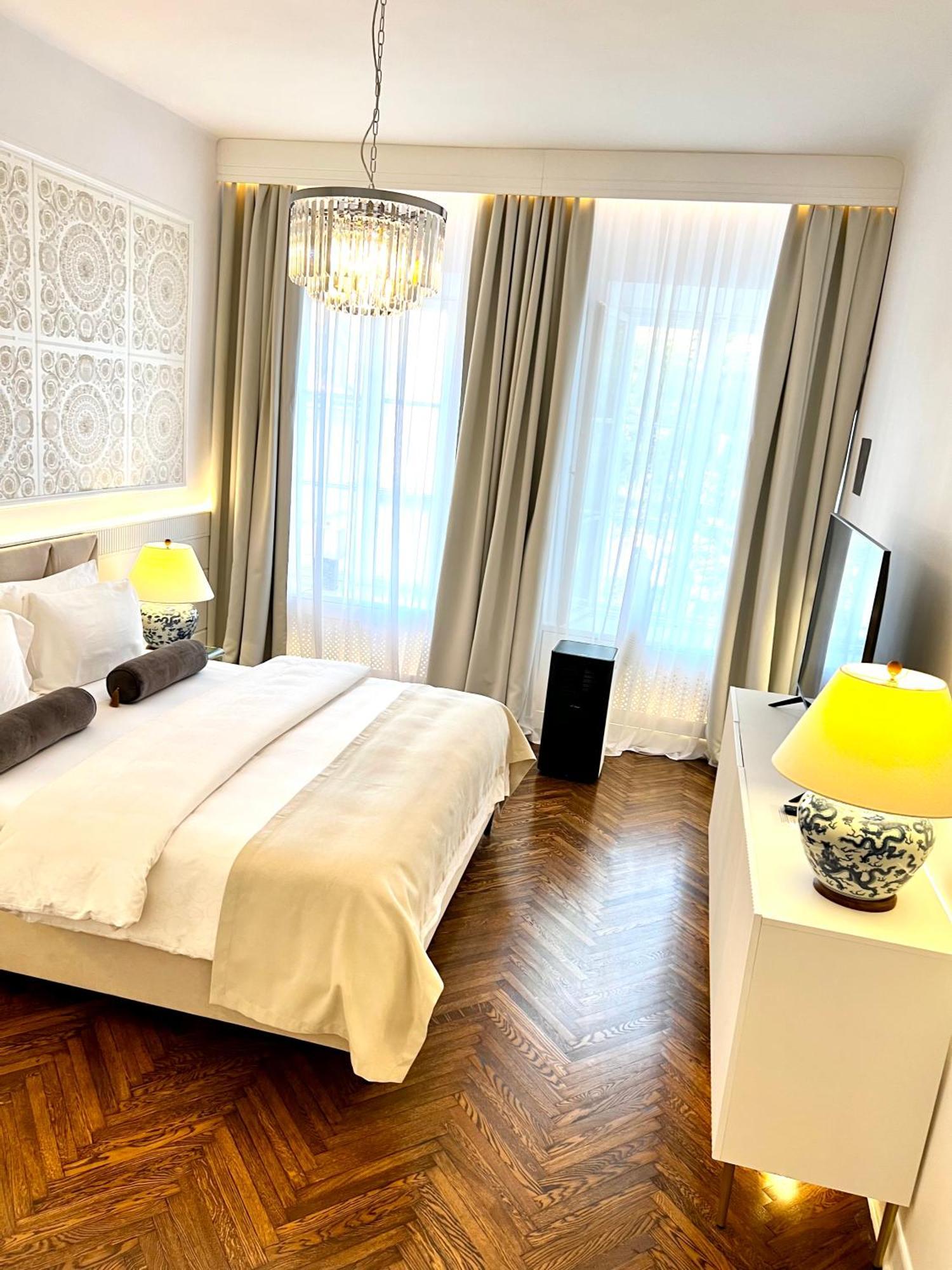 Mondrian Luxury Suites & Apartments Old Town Warszawa Rom bilde
