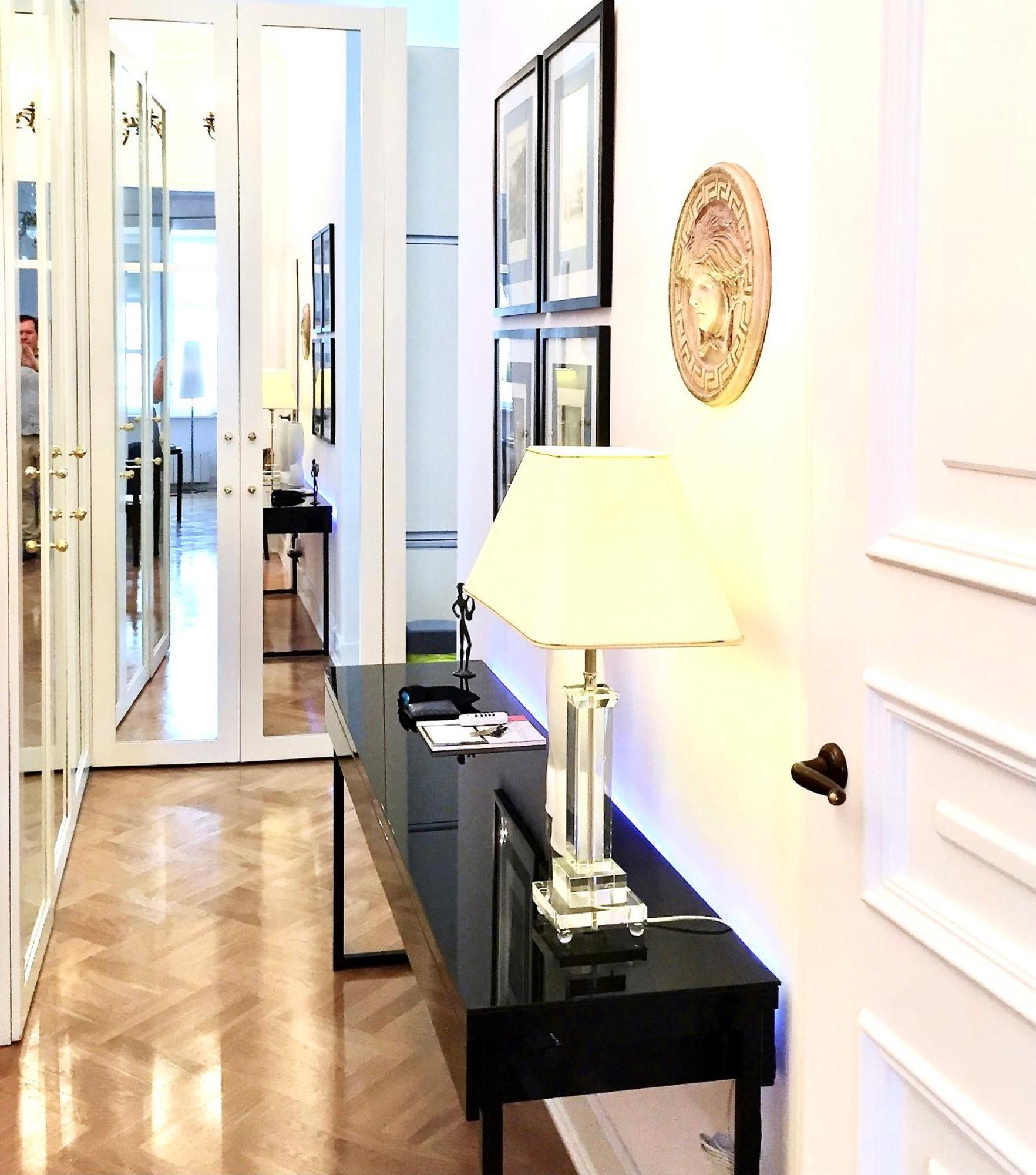 Mondrian Luxury Suites & Apartments Old Town Warszawa Rom bilde